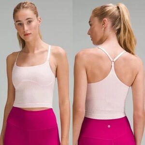 Lululemon Strappy Seamless
Yoga Shelf Tank! EUC |Pink